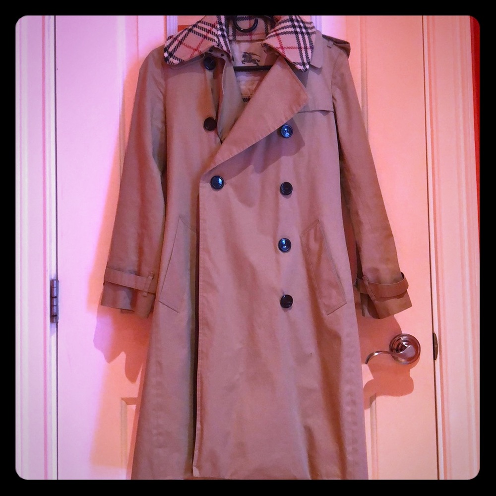 Burberry classic trench coat - size 2
